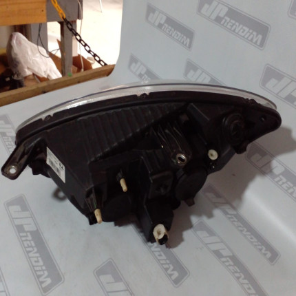 Farol Direito Fiat Grand Siena Fi-14 Ano 2012 2013 2014 2015 2016 - Usado