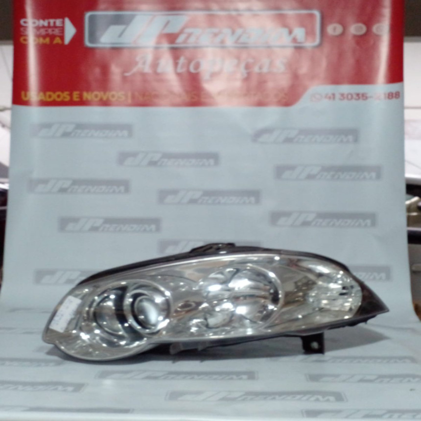 Farol Esquerdo Fiat Palio-Siena-Strada Fi-22 Ano 2010 2011 2012 - Usado