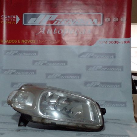 Farol Direito Fiat Uno Way-Vivace Attractive Fi-24 Ano 2012 2013 2014 2015 2016 - Usado