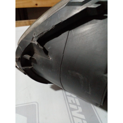 Farol Direito Fiat Punto Fi-25 Ano 2012 2013 2014 2015 2016 - Usado