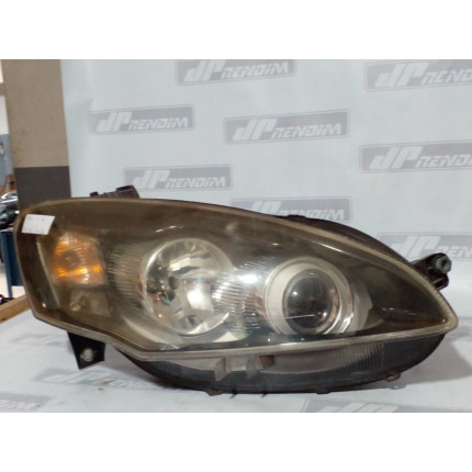 Farol Direito Fiat Idea Fi-26 Ano 2011 2012 2013 2014 2015 2016 - Usado