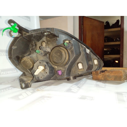 Farol Esquerdo Fiat Punto Fi-34 Ano 2013 2014 2015 2016 2017 - Usado