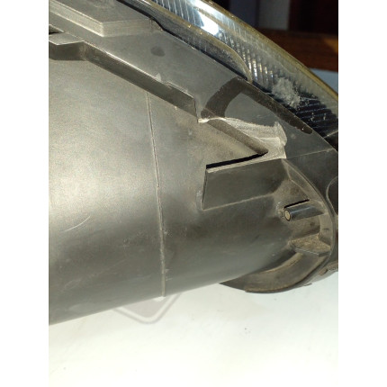 Farol Esquerdo Fiat Punto Fi-34 Ano 2013 2014 2015 2016 2017 - Usado