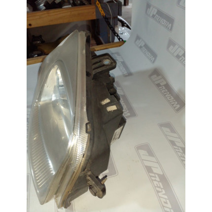 Farol Direito Fiat Uno Way-Vivace Fi-37 Ano 2010 2011 2012 2013 2014 2015 - Usado