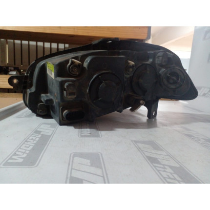 Farol Direito Fiat Palio-Strada Adventure Fi-44 Ano 2009 2010 2011 2012 2013 2014 2015 a 2019 - Usado