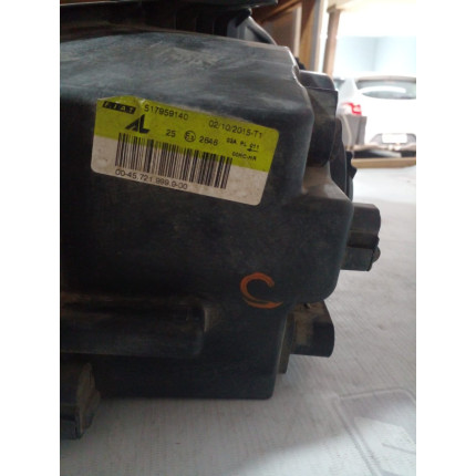 Farol Direito Fiat Palio-Strada Adventure Fi-44 Ano 2009 2010 2011 2012 2013 2014 2015 a 2019 - Usado