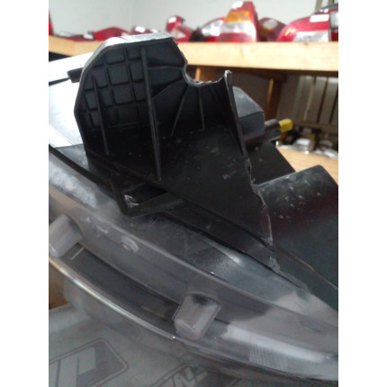Farol Direito Fiat Argo-Cronos com Led Fi-48 Ano 2017 2018 2019 2020 2021 - Usado