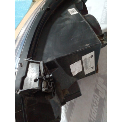 Farol Direito Fiat Argo-Cronos com Led Fi-48 Ano 2017 2018 2019 2020 2021 - Usado