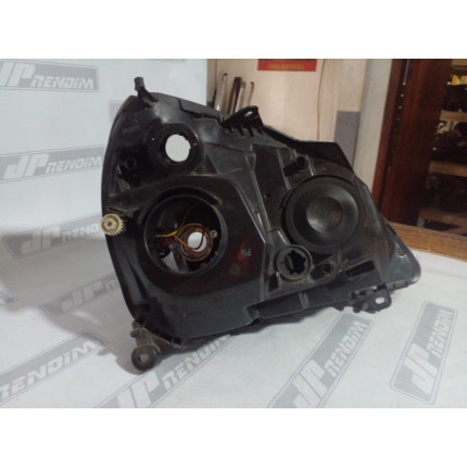 Farol Esquerdo Renault Clio Máscara Cinza Re-08 Ano 2006 2007 2008 2009 2010 2011 2012 - Usado