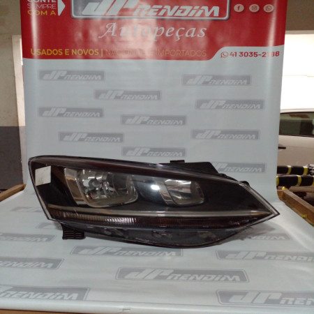 Farol Direito VW Fox-Spacefox C/ Led Vw-18 Ano 2015 2016 2017 2018 2019 - Usado