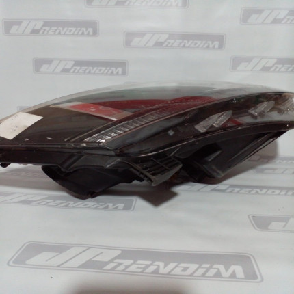 Farol Direito VW Fox-Spacefox C/ Led Vw-18 Ano 2015 2016 2017 2018 2019 - Usado