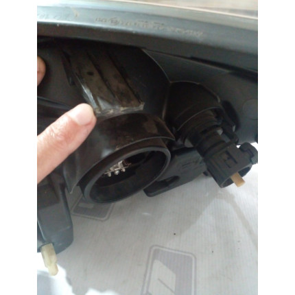 Farol Direito Renault Sandero Stepway Re-16 Ano 2008 2009 2010 2011 - Usado