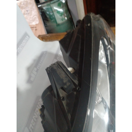 Farol Esquerdo Renault Sandero-Logan Re-18 Ano 2015 2016 2017 2018 2019 2020 - Usado