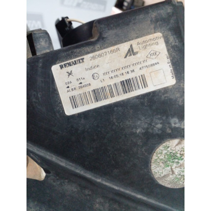 Farol Esquerdo Renault Sandero-Logan Re-26 Ano 2014 2015 2016 2017 2018 2019 2020 - Usado