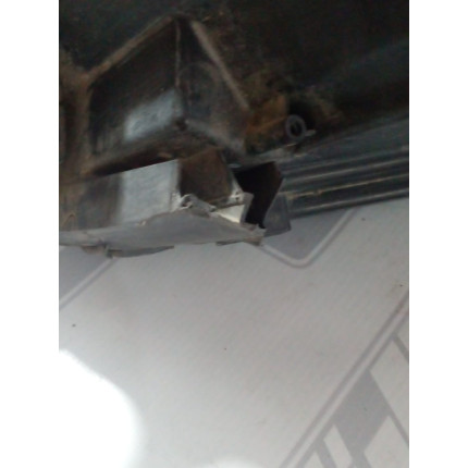 Farol Direito Renault Sandero-Logan Re-30 Ano 2014 2015 2016 2017 2018 2019 2020 - Usado
