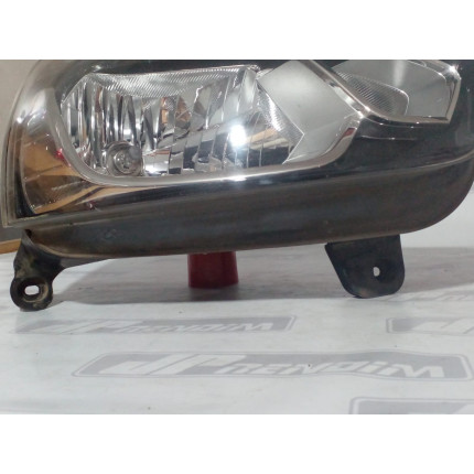 Farol Direito Renault Clio Máscara Negra Re-41 Ano 2013 2014 2015 2016 - Usado