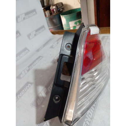 Lanterna Lado Direito Chevrolet Prisma C-06 Ano 2013 2014 2015 2016 2017 2018 - Usado