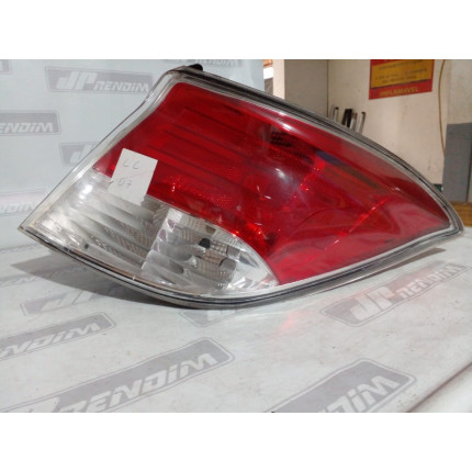 Lanterna Lado Direito Chevrolet Prisma C-07 Ano 2013 2014 2015 2016 2017 2018 - Usado