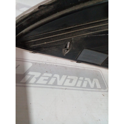 Lanterna Lado Direito Chevrolet Prisma C-08 Ano 2013 2014 2015 2016 2017 2018 - Usado