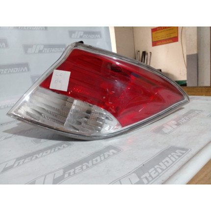 Lanterna Lado Direito Chevrolet Prisma C-08 Ano 2013 2014 2015 2016 2017 2018 - Usado