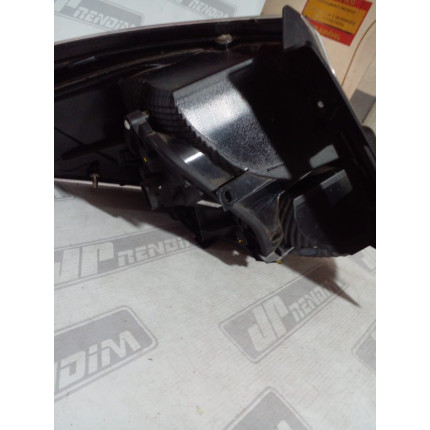 Lanterna Lado Direito Chevrolet Prisma Fumê C-13 Ano 2013 2014 2015 2016 2017 2018 - Usado
