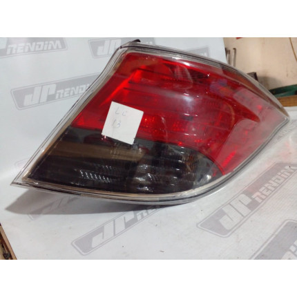 Lanterna Lado Direito Chevrolet Prisma Fumê C-13 Ano 2013 2014 2015 2016 2017 2018 - Usado