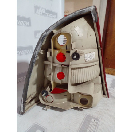 Lanterna Lado Direito Corsa-Corsão Sedan C-14 Ano 2003 2004 2005 2006 2007 2008 a 2011 - Usado