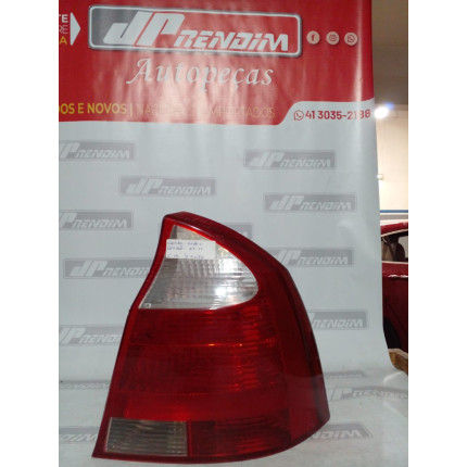 Lanterna Lado Direito Corsa-Corsão Sedan C-14 Ano 2003 2004 2005 2006 2007 2008 a 2011 - Usado