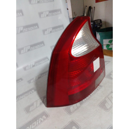 Lanterna Lado Esquerdo Chevrolet Corsa-Corsão Sedan C-15 Ano 2003 2004 2005 2006 2007 2008 a 2011 - Usado