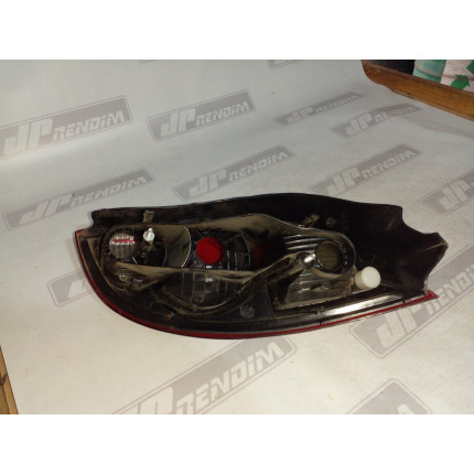 Lanterna Lado Esquerdo Chevrolet Celta Fumê C-16 Ano 2006 2007 2008 2009 2010 2011 2012 a 2015 - Usado