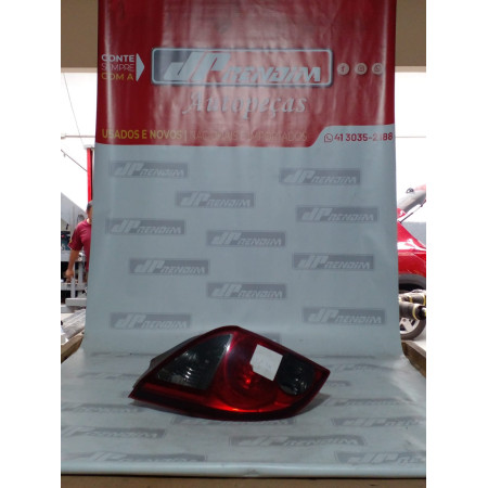 Lanterna Lado Esquerdo Chevrolet Celta Fumê C-16 Ano 2006 2007 2008 2009 2010 2011 2012 a 2015 - Usado