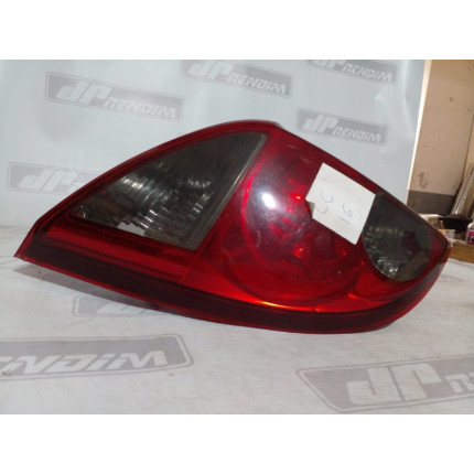 Lanterna Lado Esquerdo Chevrolet Celta Fumê C-16 Ano 2006 2007 2008 2009 2010 2011 2012 a 2015 - Usado