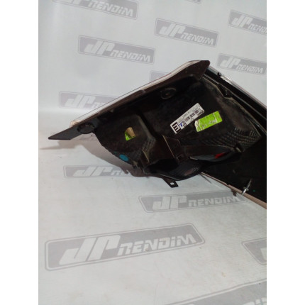 Lanterna Lado Esquerdo Chevrolet Prisma Fumê C-17 Ano 2013 2014 2015 2016 2017 2018 - Usado