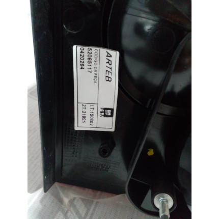 Lanterna Lado Direito Chevrolet Corsa Classic Tampa Traseira C-19 Ano 2011 2012 2013 2014 2015 a 2017 - Novo