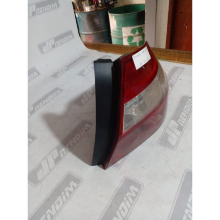 Lanterna Lado Direito Chevrolet Prisma C-22 Ano 2006 2007 2008 2009 2010 2011 2012 - Usado