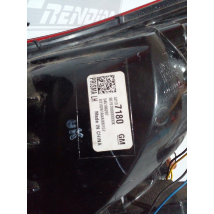 Lanterna Lado Esquerdo Chevrolet Prisma Fumê C-25 Ano 2017 2018 2019 - Usado