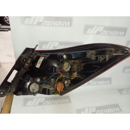 Lanterna Lado Esquerdo Chevrolet Prisma Fumê C-26 Ano 2017 2018 2019 - Usado