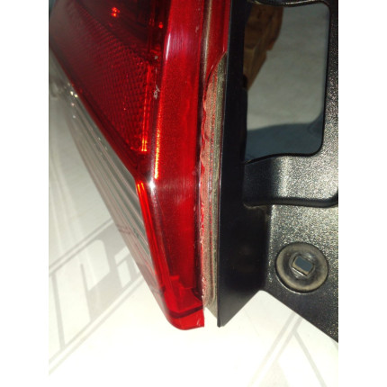 Lanterna Lado Esquerdo Chevrolet Prisma Fumê C-26 Ano 2017 2018 2019 - Usado
