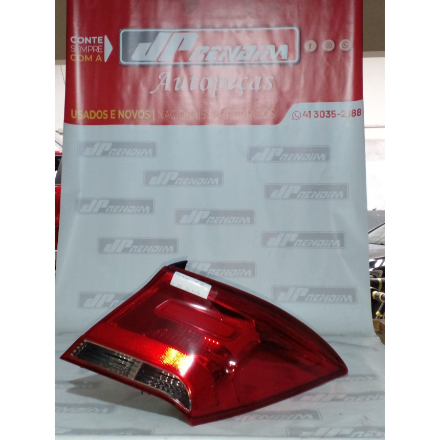 Lanterna Lado Direito Chevrolet Prisma Fumê C-27 Ano 2017 2018 2019 - Usado