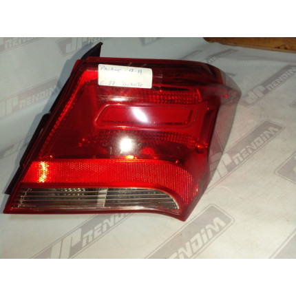 Lanterna Lado Direito Chevrolet Prisma Fumê C-27 Ano 2017 2018 2019 - Usado