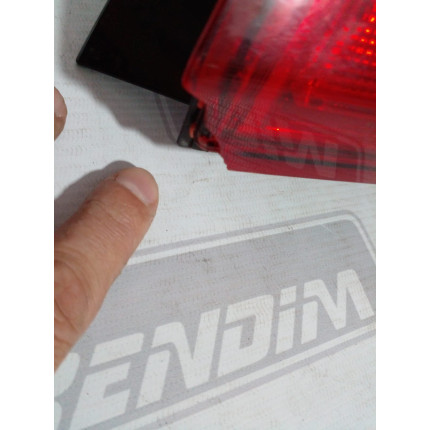 Lanterna Lado Direito Chevrolet Cruze Sedan C-33 Ano 2017 2018 2019 - Usado
