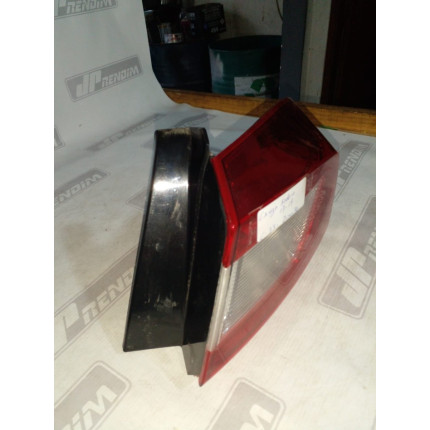 Lanterna Lado Direito Chevrolet Cruze Sedan C-33 Ano 2017 2018 2019 - Usado