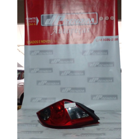 Lanterna Lado Direito Chevrolet Celta Fumê C-39 Ano 2006 2007 2008 2009 2010 a 2015 - Usado