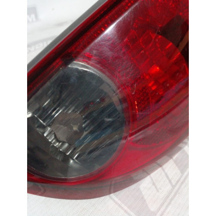 Lanterna Lado Direito Chevrolet Celta Fumê C-39 Ano 2006 2007 2008 2009 2010 a 2015 - Usado
