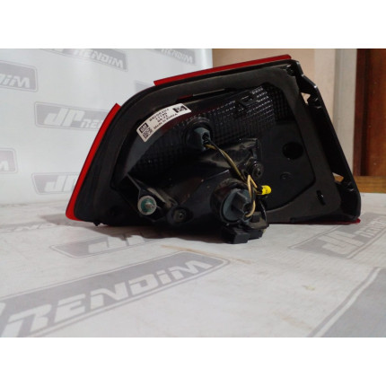Lanterna Lado Direito Chevrolet Cruze Sedan Tampa Traseira C-45 Ano 2017 2018 2019 2021 2021 - Usado