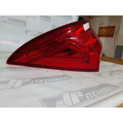 Lanterna Lado Esquerdo Chevrolet Prisma C-56 Ano 2017 2018 2019 - Usado