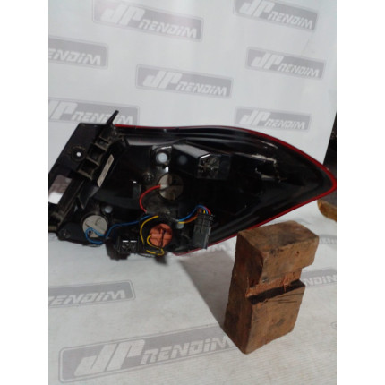 Lanterna Lado Esquerdo Chevrolet Prisma C-56 Ano 2017 2018 2019 - Usado
