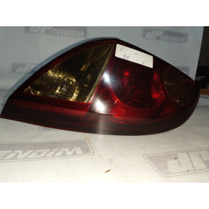 Lanterna Lado Esquerdo Chevrolet Celta Fumê C-58 Ano 2006 2007 2008 2009 2010 a 2015 - Usado