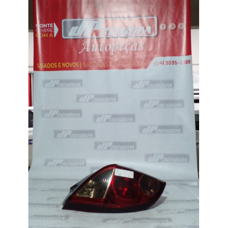 Lanterna Lado Esquerdo Chevrolet Celta Fumê C-58 Ano 2006 2007 2008 2009 2010 a 2015 - Usado