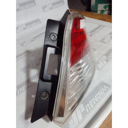 Lanterna Lado Direito Chevrolet Prisma C-60 Ano 2013 2014 2015 2016 2017 2018 - Usado